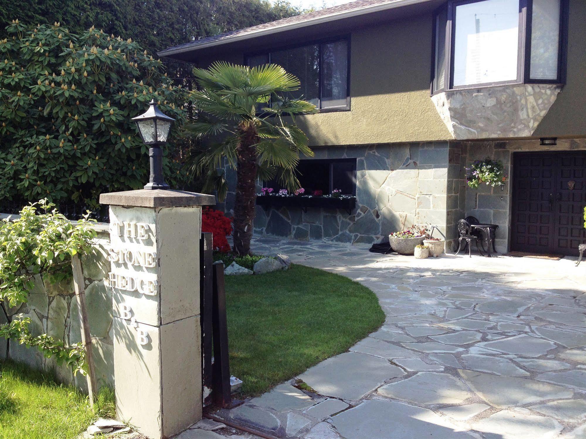The Stone Hedge Bed And Breakfast Richmond Bagian luar foto